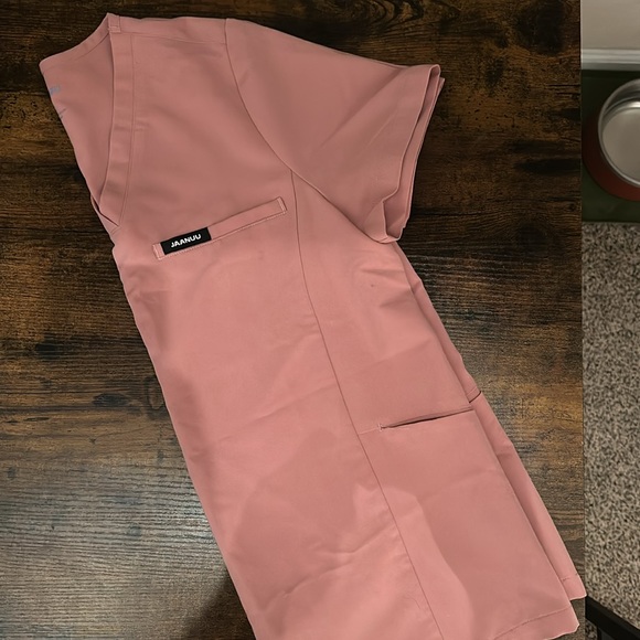 Jaanuu scrub set - Picture 3 of 4